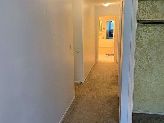 5th image of 1508 Greenfield Ave #1