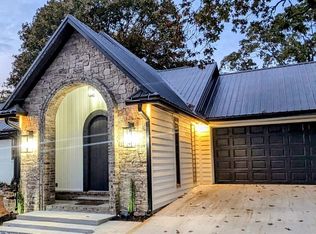 1308 W Booth Rd, Searcy, AR 72143