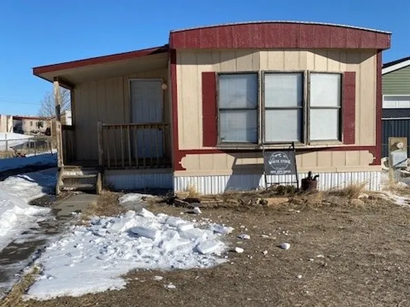 817 Apple Ave, Rawlins, WY 82301