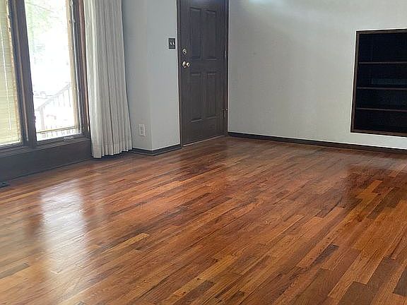 2nd image of 3122 S 122nd Ave