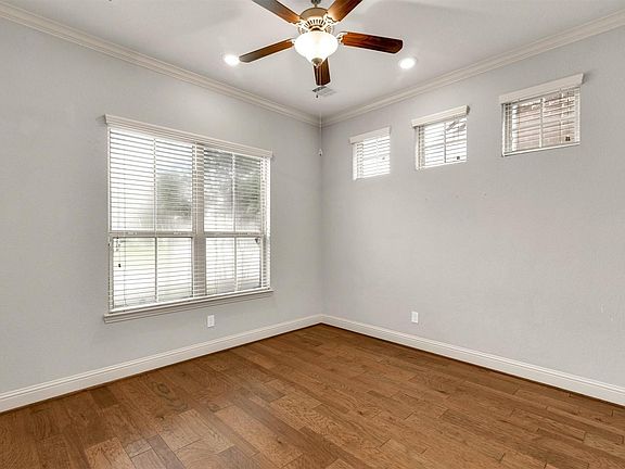 4th image of 13619 Nearpoint Ln