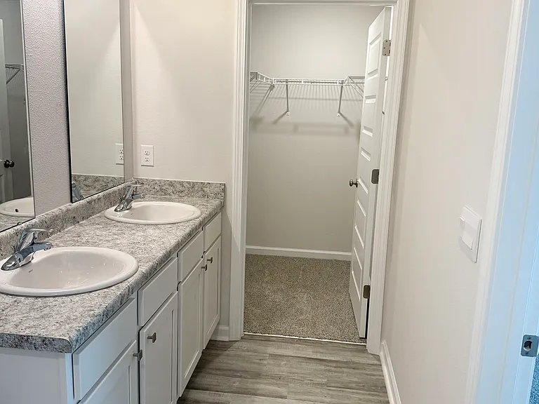 4335 Redbay Ct — Photo 28