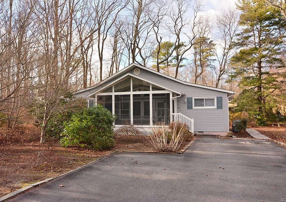 1st image of 612 Holly Ct