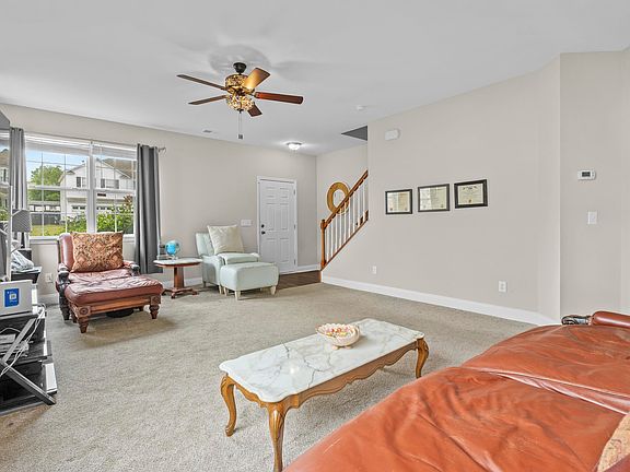 5th image of 170 Rivendale Dr