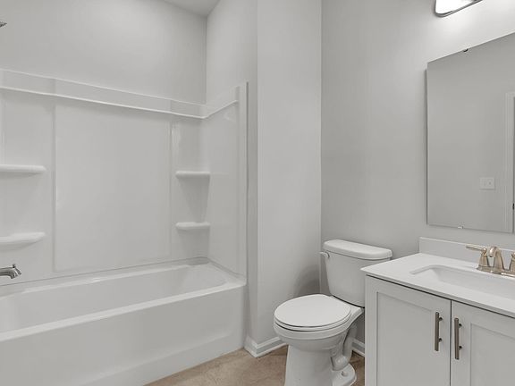 Guest En Suite Full Bath lower level