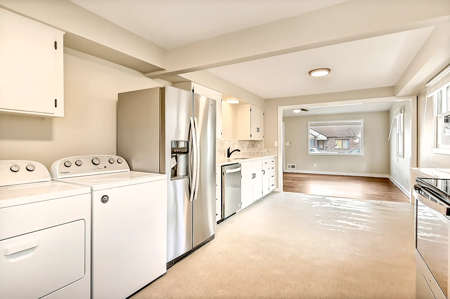 2517 W Woodlawn Ave — Photo 4