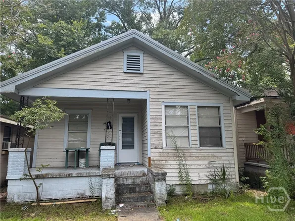 809 W 44th, Savannah, GA 31405