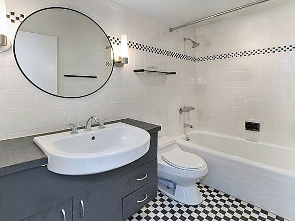 5th image of 677 Washington St #4E