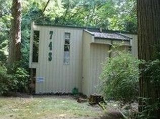 743 E Promontory Rd, Shelton, WA 98584