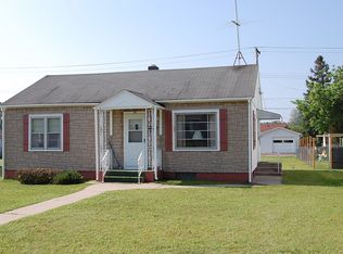 1007 W Ludington St, Iron Mountain, MI 49801