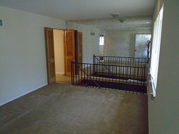3rd image of 8787 Darnell Pl
