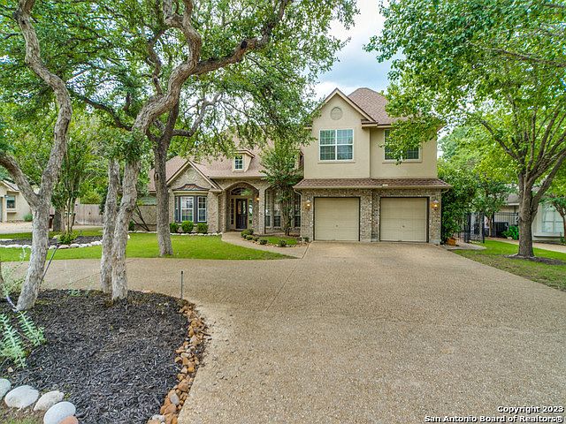 1st image of 130 CANYON CIR