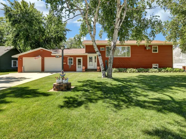 1106 1st St S, Cold Spring, MN 56320