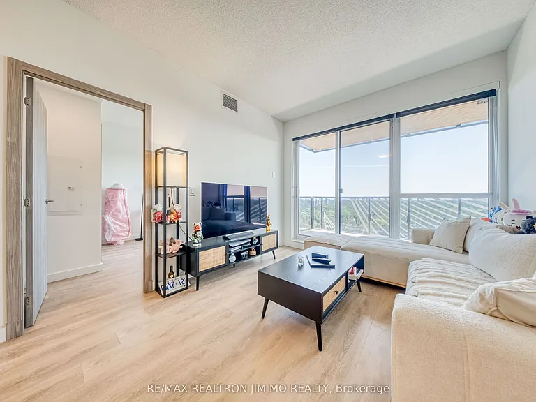 25 McMahon Dr #2002 — Photo 14