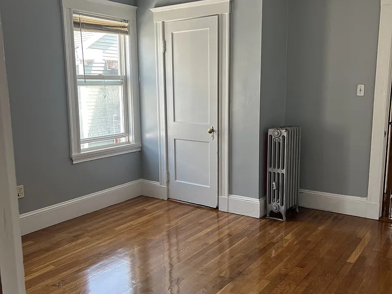 35 Olney St #3 — Photo 6