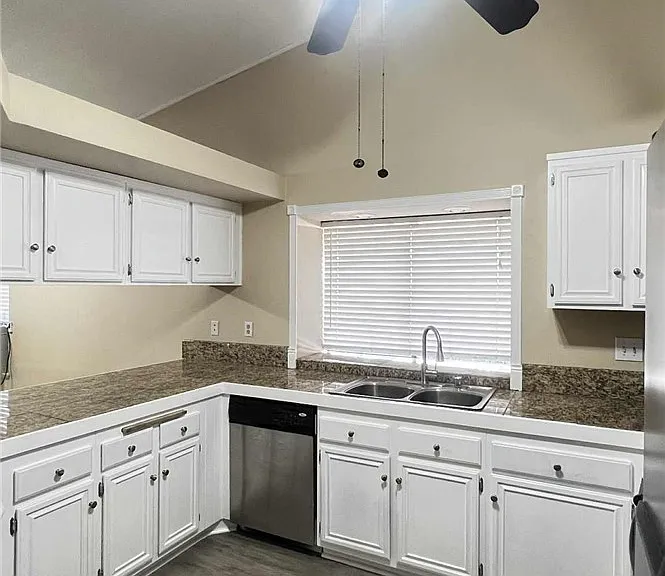 4620 Grandview Dr #4620 — Photo 7