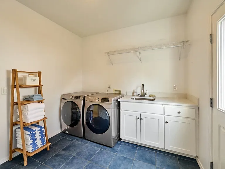 Laundry Room Cabinet
