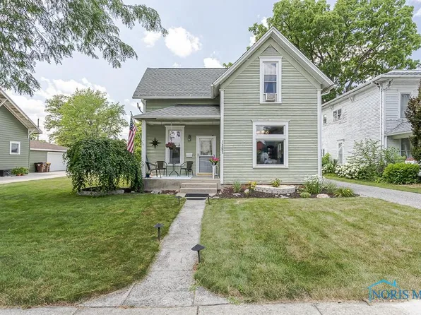121 E Cornelia St, Hicksville, OH 43526