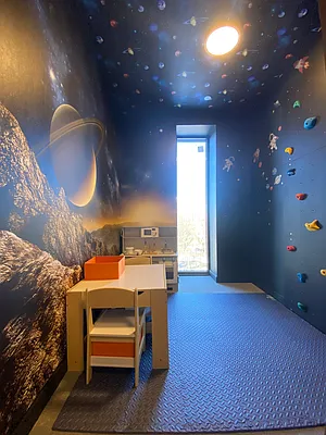 Sold by United Real Estate Fortune | media 15