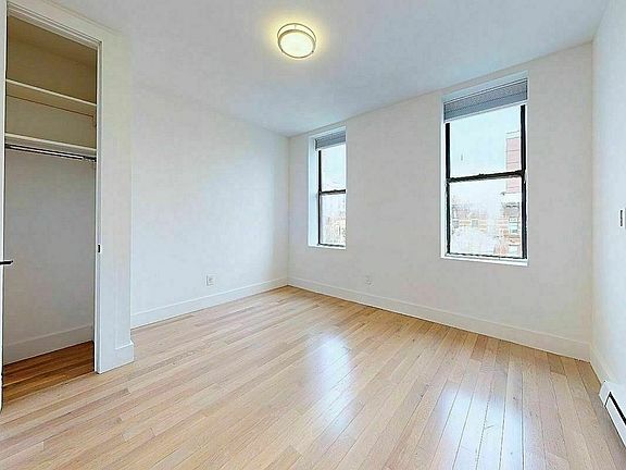 4th image of 964 Amsterdam Ave #5C