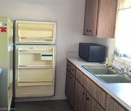 718 Joel Blvd — Photo 3