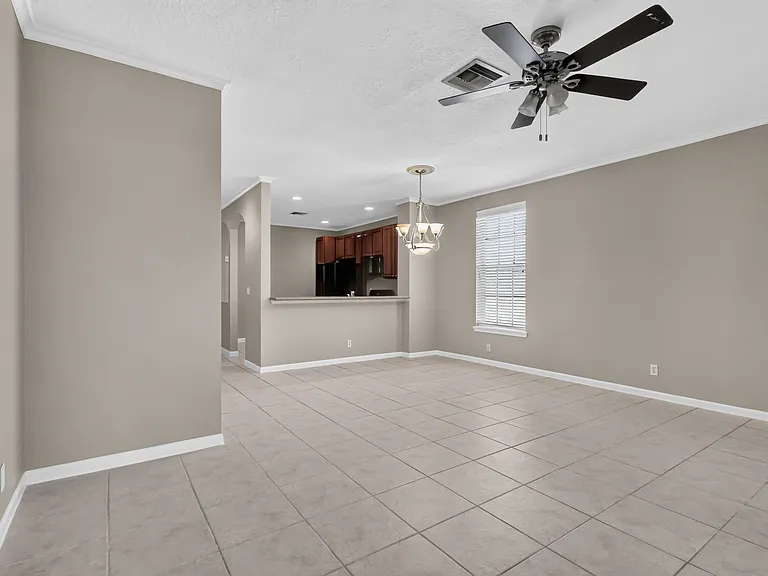 8103 Bellagio Ln — Photo 17