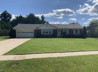 309 S Deepwood Dr, Radcliff, KY 40160