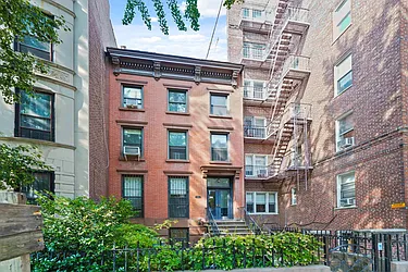 Sold by Avenue Sotheby's International Realty