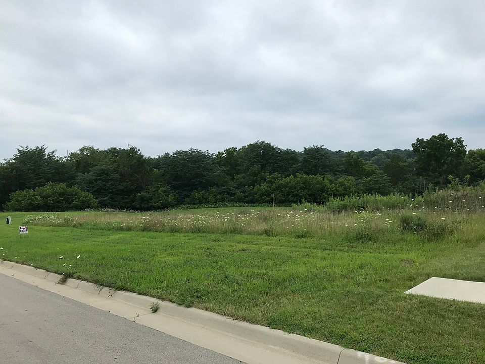 2nd image of 1222 Deer Creek Rdg