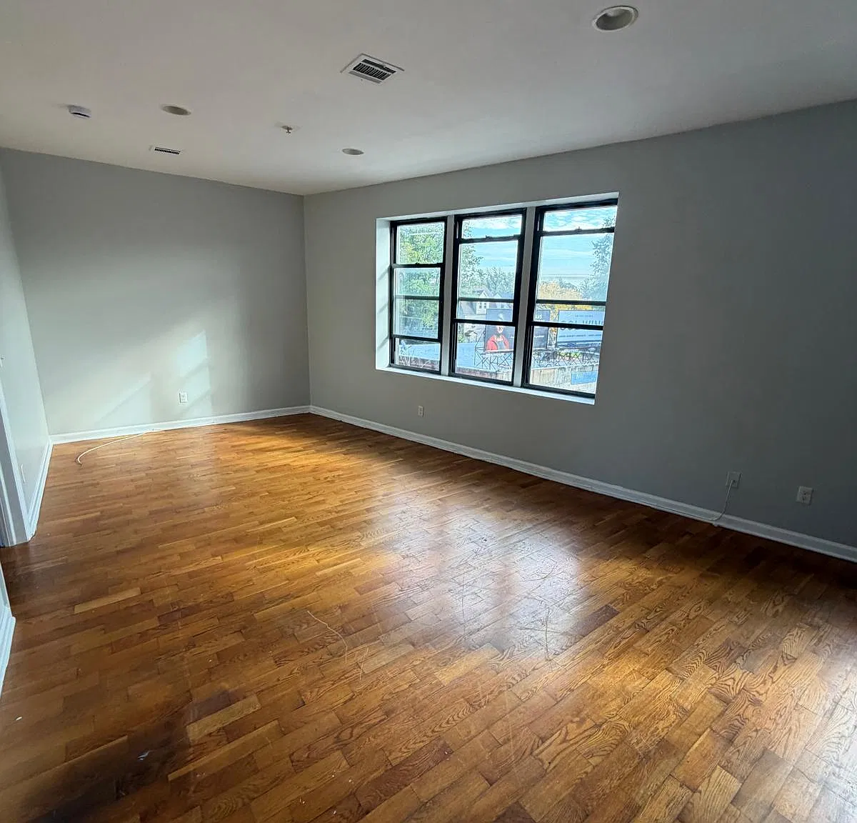 6 Longfellow Ave — Photo 2
