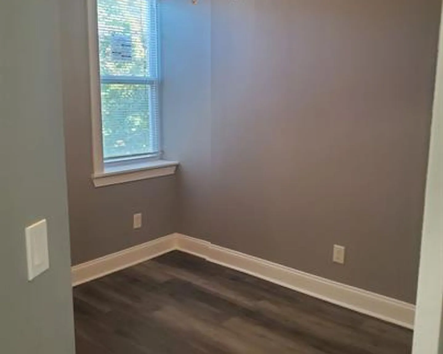 1607 Division Street $650 Available Room (Shared Bath) — Photo 4