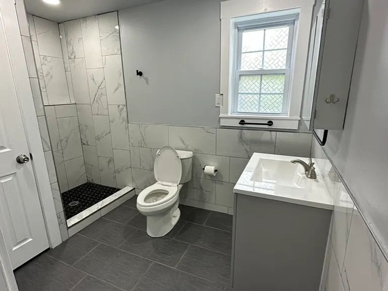 2030 N Carlisle St — Photo 7