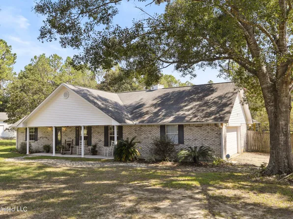17140 Fenton Dedeaux Rd, Kiln, MS 39556