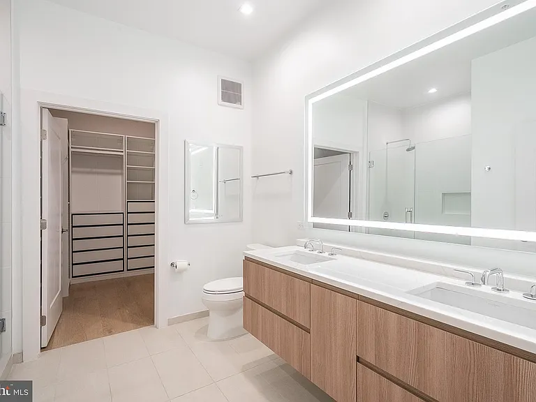 701 Swann Ave #503 — Photo 28