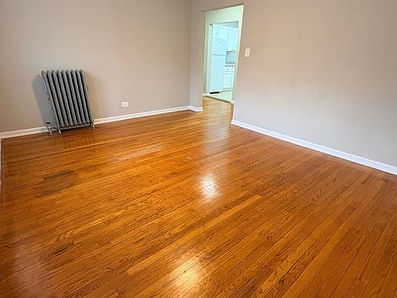 2nd image of 4946 W Adams St #305B