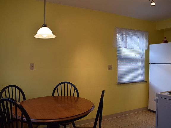 5th image of 3929 Avilla Pl