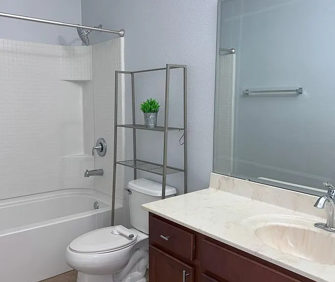 1469 Shorewood Dr — Photo 11