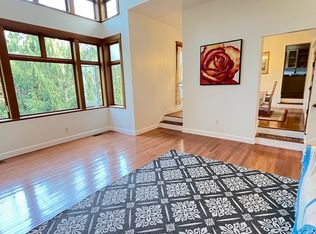 4518 91st Ave SE, Mercer Island, WA 98040