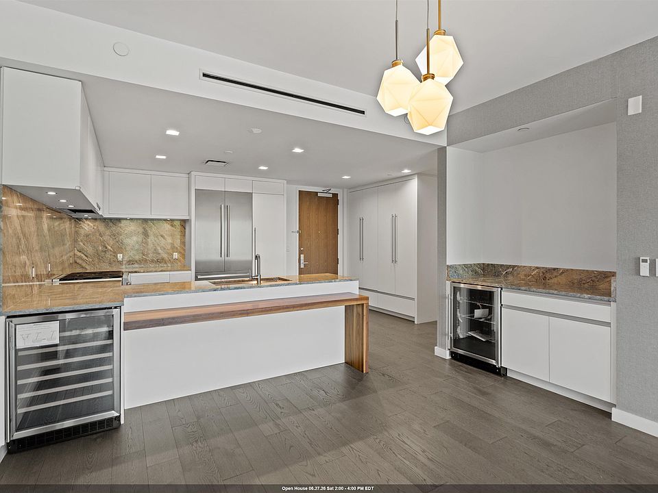 1st image of 320 Adolphus Ave #404