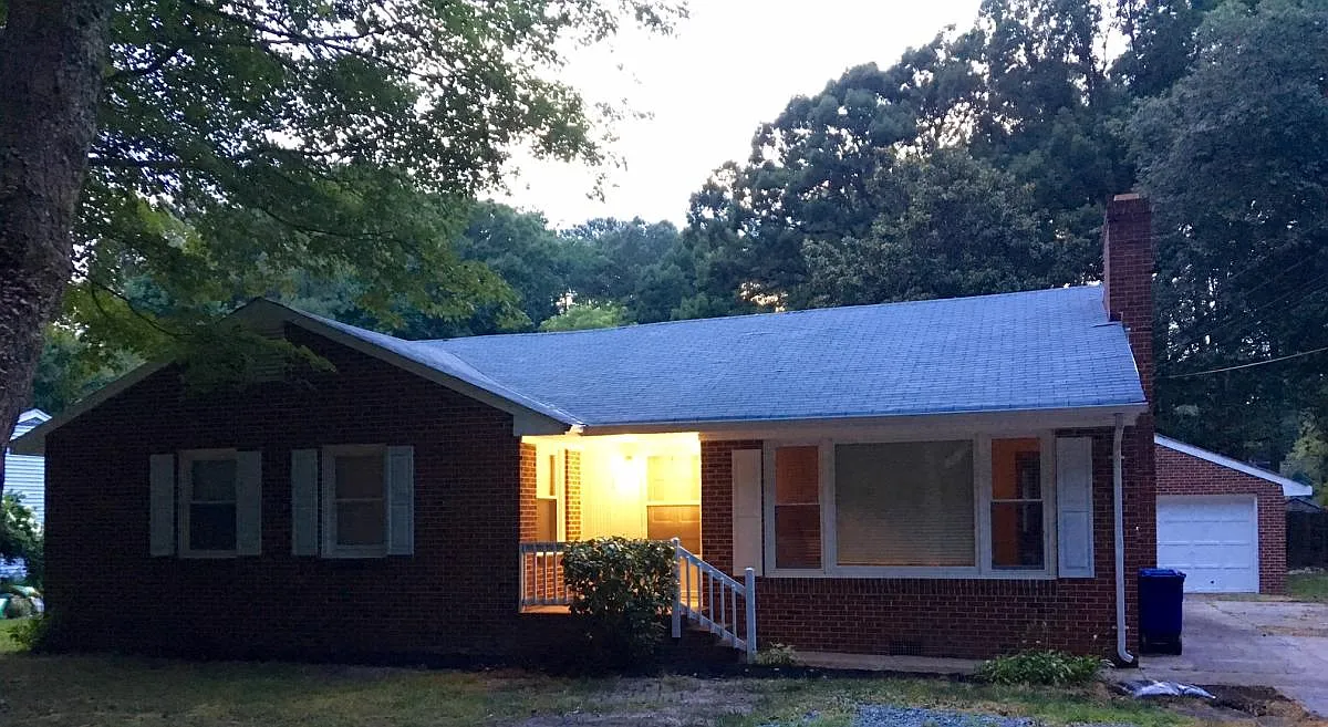 3 bed, 1881 sqft, $2,350 — Photo 1