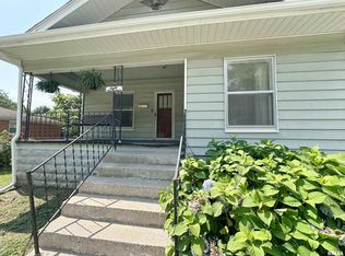 817 W Hendrickson St, Marion, IL 62959