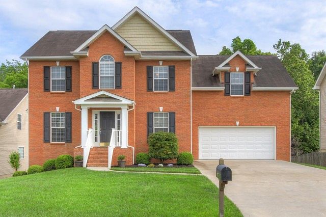1st image of 10928 Maxwell Manor Ln