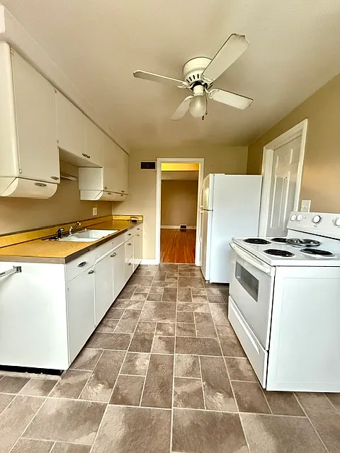 1 bed, 700 sqft, $700 — Photo 2