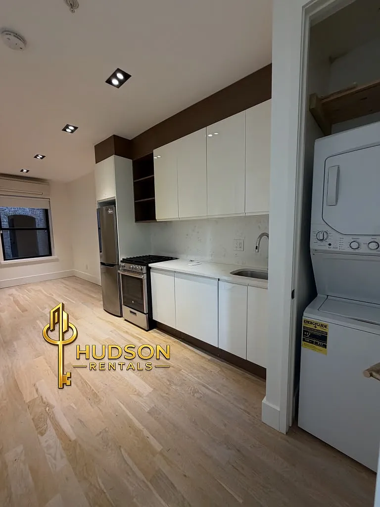 1 bed, 650 sqft, $2,550 — Photo 2
