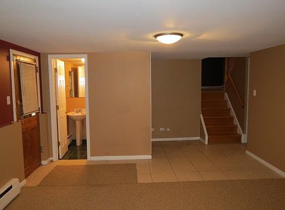 3rd image of 911 Winston Dr