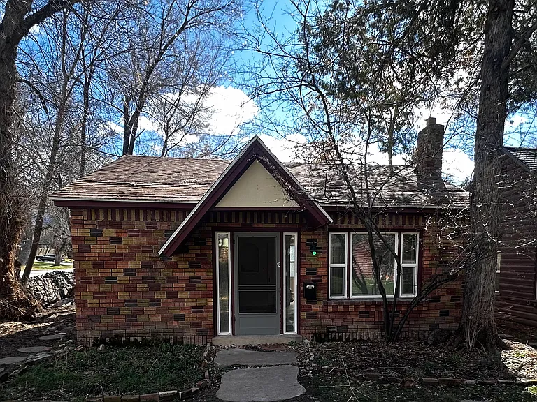 2445 Custer Ave — Photo 9