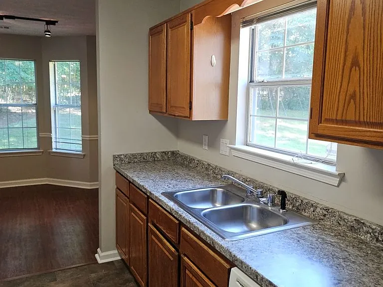 12205 Cypress Way — Photo 23