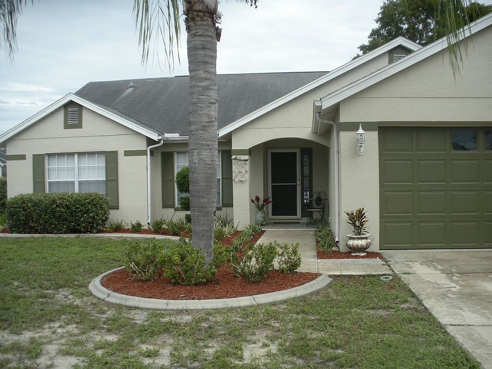 1st image of 10401 Autumnwood Dr
