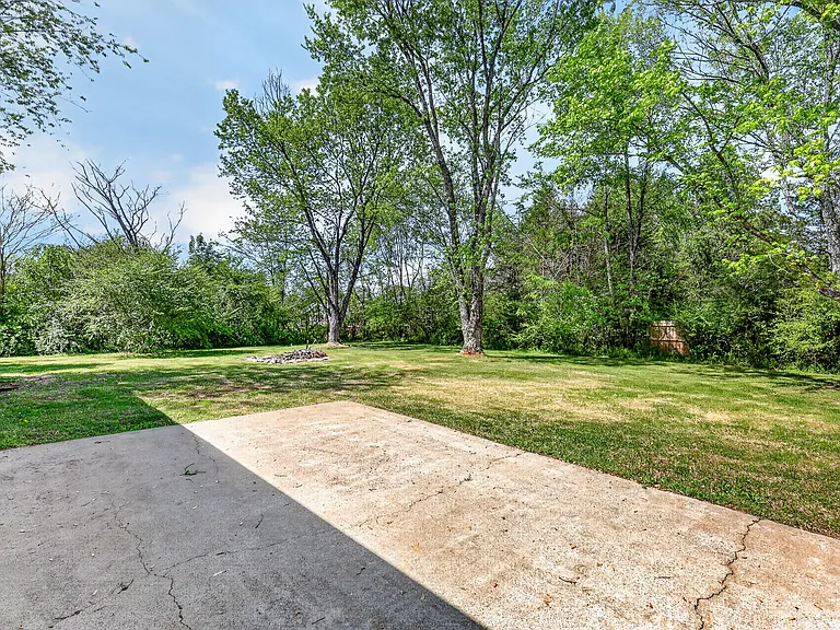 4827 Bradyville Pike — Photo 21