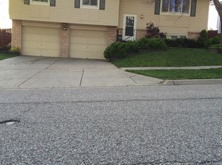 5805 S 41st St, Lincoln, NE 68516